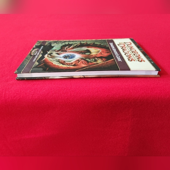 📖 Dungeons & Dragons Dungeon Master's Guide (2008) – 4th Edition Hardcover - Picture 10 of 14